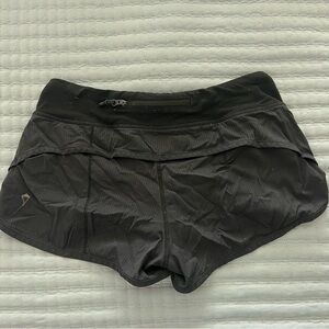 IVIVVA running shorts